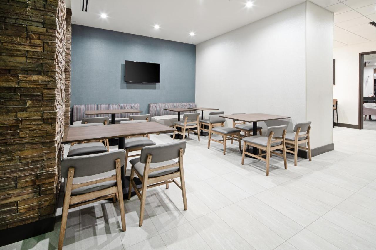 Hyatt Place Bakersfield Eksteriør billede