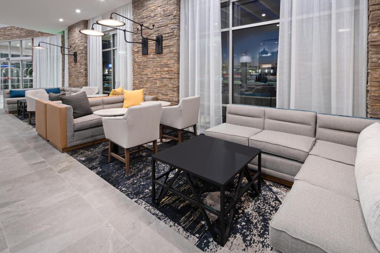 Hyatt Place Bakersfield Eksteriør billede